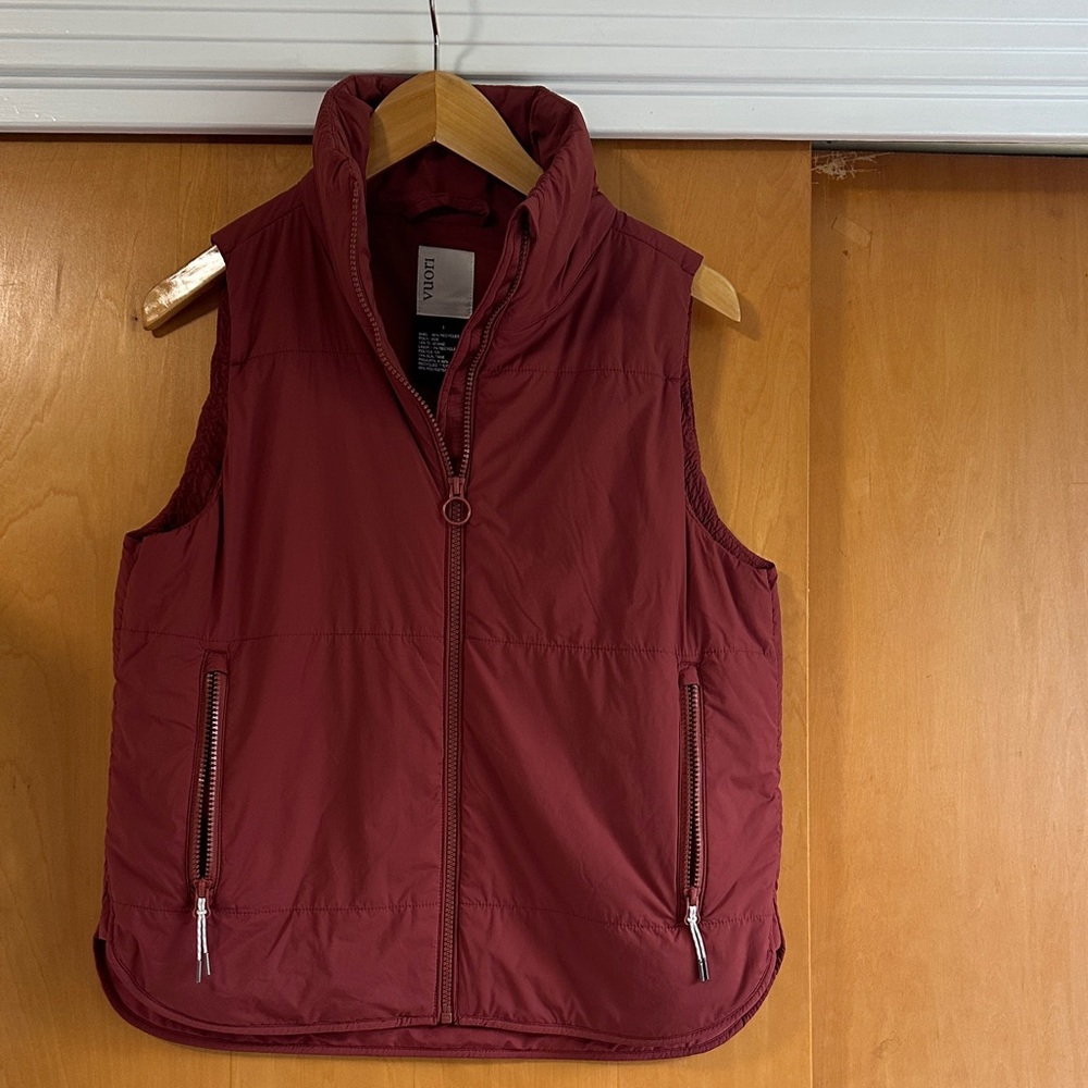 Vuori Maroon Vest